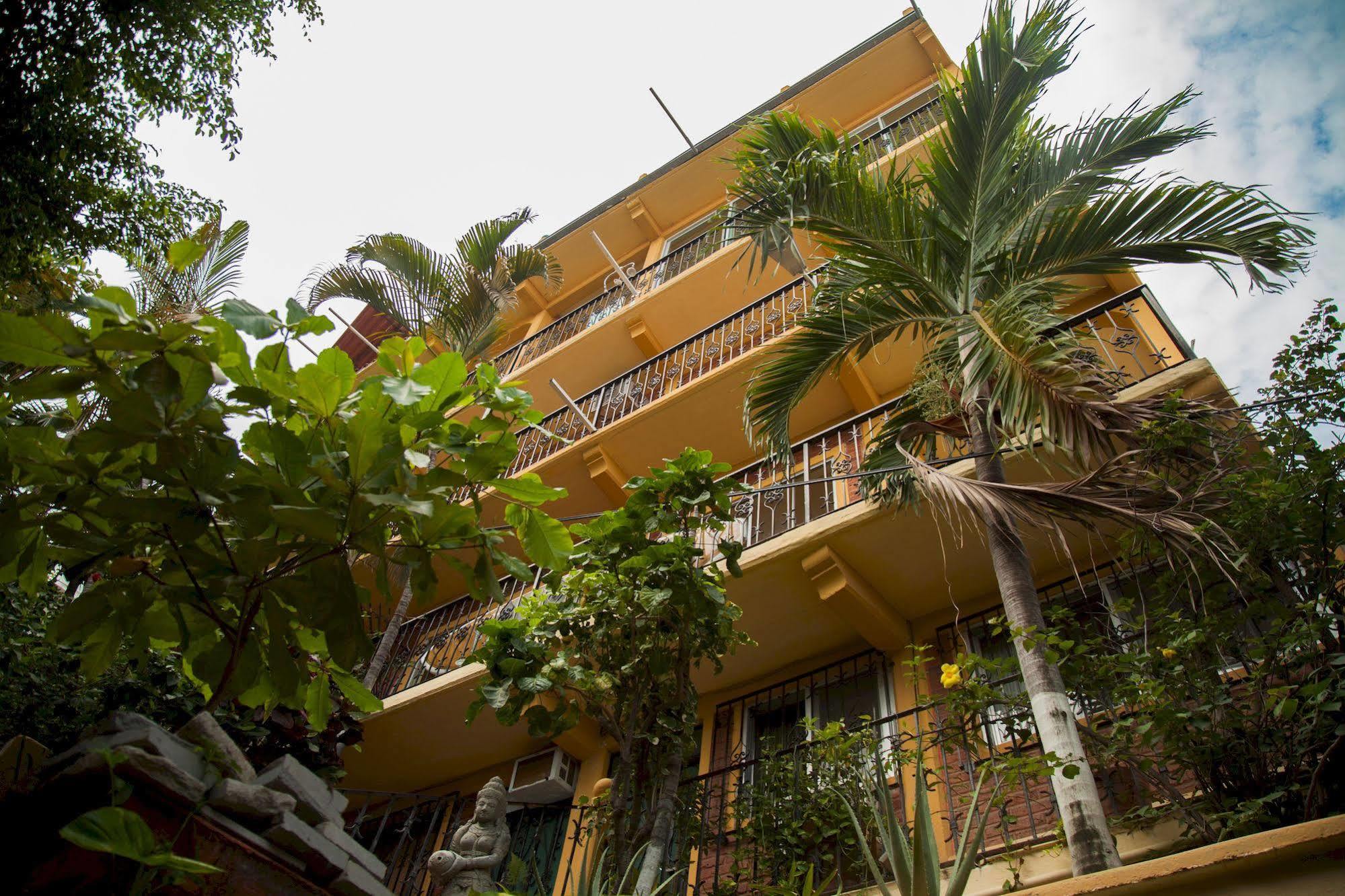 Hostal Vallarta Suites Puerto Vallarta Exterior foto
